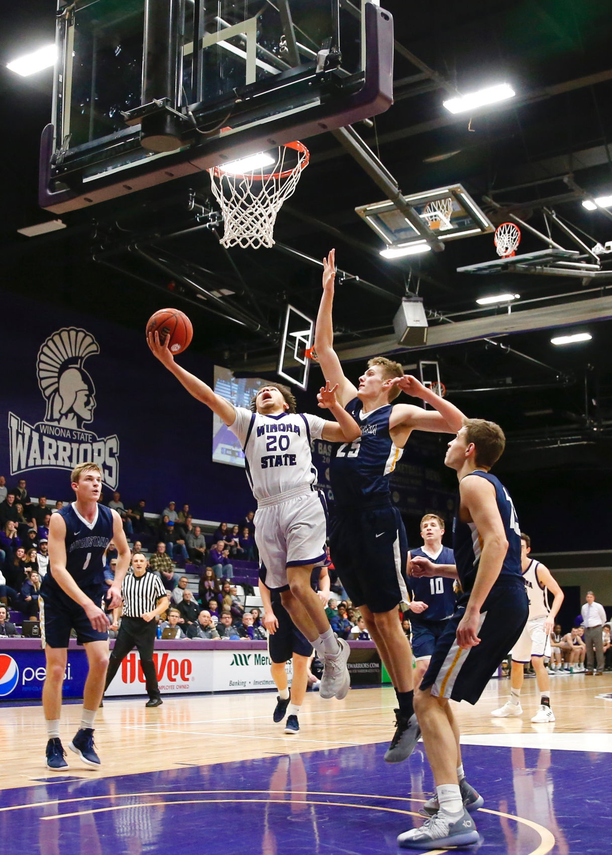 WSU MBB vs Augustana 12